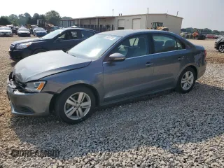 2013 Volkswagen Jetta Hybrid SEL with VIN 3VW637AJ1DM224752, listed as a Copart auction lot 59343705 with 135,519 mi miles and Salvage title. Bid and sale history available at DreamBid. Image 1.