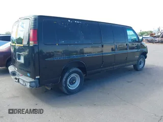 2002 Chevrolet City Express Cargo z VIN 1GCHG39R321205567, wystawiony jako IAAI lot #42304188 z przebiegiem 119 412 mil mil oraz . Historia ofert i sprzedaży dostępna na DreamBid. Obrazek 4.
