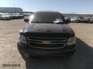 2012 Chevrolet Suburban LT with VIN 1GNSCJE07CR273166, listed as a IAAI auction lot 41782587 with 271,456 mi miles. Bid and sale history available at carsss.com. Image 13.