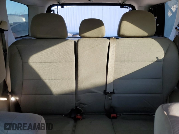 2011 Ford Escape Hybrid z VIN 1FMCU4K35BKB58210, wystawiony jako Copart lot #42141165 z przebiegiem 175 636 mil mil oraz Nie do naprawy • Non repairable. Historia ofert i sprzedaży dostępna na DreamBid. Obrazek 10.