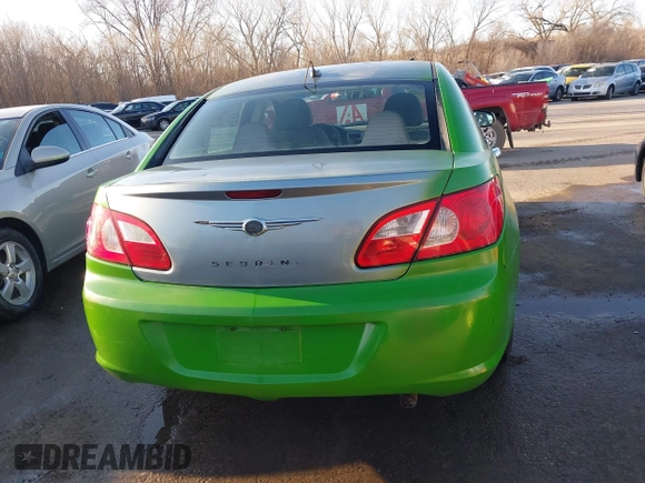 2008 Chrysler Sebring LX z VIN 1C3LC46K08N152500, wystawiony jako IAAI lot #41758397 z przebiegiem 161 605 mil mil oraz . Historia ofert i sprzedaży dostępna na DreamBid. Obrazek 16.