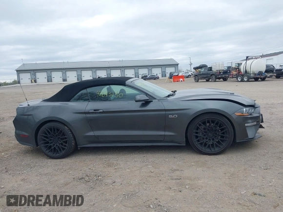 2019 Ford Mustang GT Premium с VIN 1FATP8FF1K5171791, выставлен на аукционе IAAI как лот 42043130 с пробегом 51 930 миль миль и . История ставок и продаж доступна на DreamBid. Изображение 13.