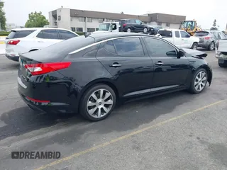 2012 Kia Optima SX z VIN 5XXGR4A68CG016223, wystawiony jako IAAI lot #42427776 z przebiegiem 136 653 mil mil oraz . Historia ofert i sprzedaży dostępna na DreamBid. Obrazek 4.