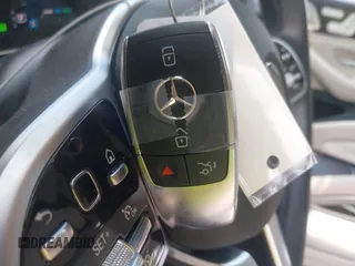 2022 Mercedes-Benz GLS 450 with VIN 4JGFF5KE7NA658975, listed as a IAAI auction lot 42439664 with 52,431 mi miles and . Bid and sale history available at DreamBid. Image 11.
