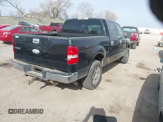 2007 Ford F-150 XLT with VIN 1FTPW14V47KA71466, listed as a IAAI auction lot 41996518 with 225,384 mi miles. Bid and sale history available at carsss.com. Image 4.