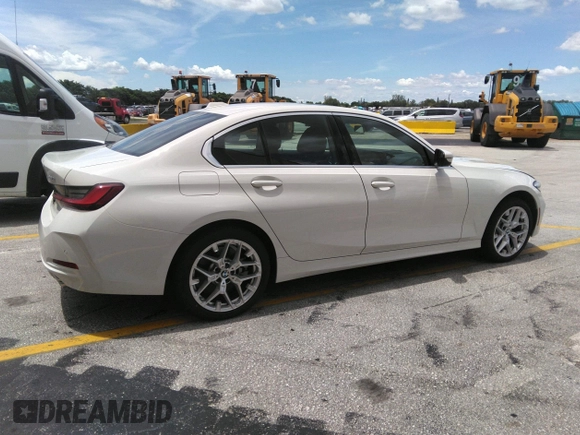 2025 BMW 3 Series 330i with VIN 3MW69CW02S8E96501, listed as a IAAI auction lot 42586210 with 10,953 mi miles and . Bid and sale history available at DreamBid. Image 13.