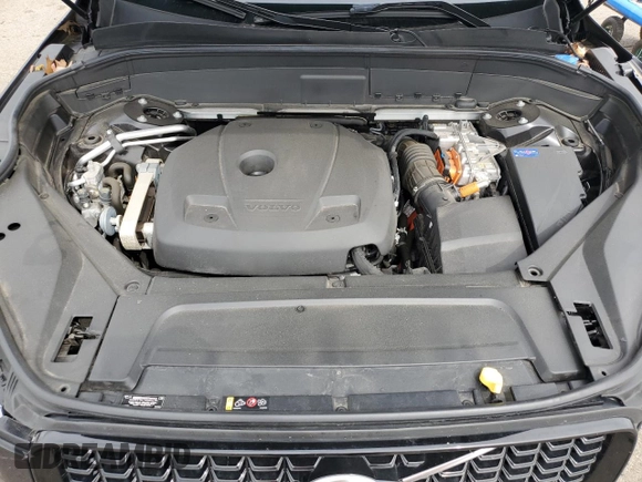 2021 Volvo XC90 R-Design with VIN YV4BR0CM6M1683266, listed as a Copart auction lot 55393944 with 31,584 mi miles and Salvage Title. Bid and sale history available at carsss.com. Image 14.