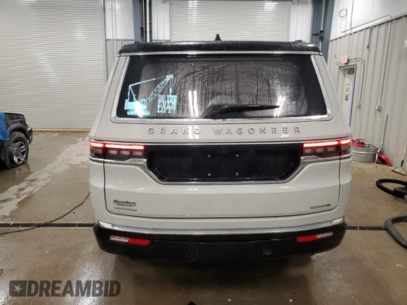 2022 Jeep Grand Wagoneer Series III с VIN 1C4SJVGJ5NS128232, выставлен на аукционе Copart как лот 84862334 с пробегом 72 418 миль миль и Списание • Salvage title. История ставок и продаж доступна на DreamBid. Изображение 6.