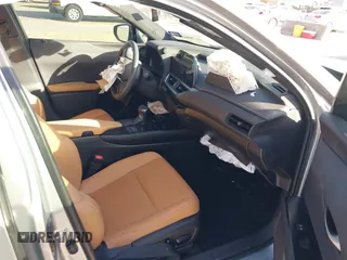 2024 Lexus UX 250h Premium with VIN JTHP6JBH6R2174287, listed as a IAAI auction lot 41788634 with 15,625 mi miles and . Bid and sale history available at DreamBid. Image 5.