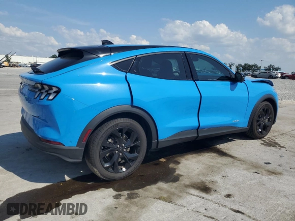 2024 Ford Mustang Mach-E Select z VIN 3FMTK1R47RMA23476, wystawiony jako Copart lot #57778105 z przebiegiem Nie podano mil oraz Nie do naprawy • Non repairable. Historia ofert i sprzedaży dostępna na DreamBid. Obrazek 3.