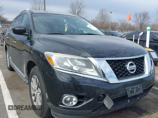 2015 Nissan Pathfinder SL z VIN 5N1AR2MM9FC682253, wystawiony jako IAAI lot #41667163 z przebiegiem 95 892 mil mil oraz . Historia ofert i sprzedaży dostępna na DreamBid. Obrazek 1.