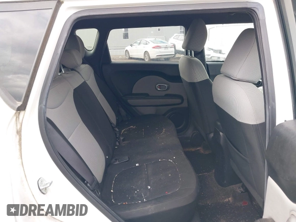 2014 Kia Soul with VIN KNDJN2A27E7010962, listed as a IAAI auction lot 42024098 with 97,370 mi miles. Bid and sale history available at carsss.com. Image 8.