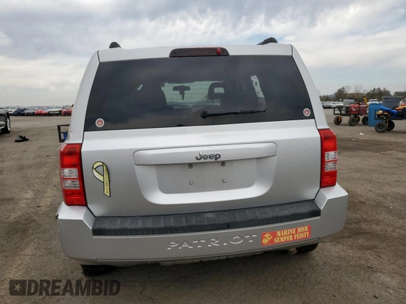2008 Jeep Patriot Sport with VIN 1J8FT28W98D759975, listed as a Copart auction lot 49993605 with 0 mi miles and Salvage Title. Bid and sale history available at carsss.com. Image 6.