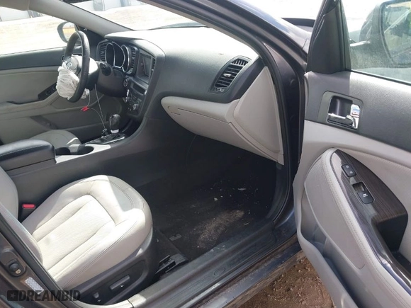 2011 Kia Optima EX with VIN KNAGN4A75B5156895, listed as a IAAI auction lot 41729991 with 151,348 mi miles. Bid and sale history available at carsss.com. Image 5.