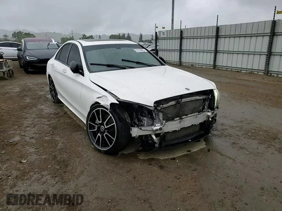 2019 Mercedes-Benz C 300 z VIN 55SWF8EB0KU321797, wystawiony jako Copart lot #53158085 z przebiegiem 52 313 mil mil oraz Szkoda całkowita • Salvage title. Historia ofert i sprzedaży dostępna na DreamBid. Obrazek 11.