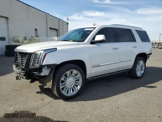 2018 Cadillac Escalade Platinum with VIN 1GYS4DKJXJR376500, listed as a Copart auction lot 67810233 with 59,095 mi miles. Bid and sale history available at carsss.com. Image 1.