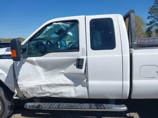 2011 Ford F-250 XL with VIN 1FT7X2B66BEC82061, listed as a IAAI auction lot 41835954 with 164,068 mi miles and . Bid and sale history available at DreamBid. Image 14.