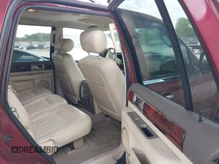 2004 Lincoln Navigator Luxury z VIN 5LMFU27R94LJ10282, wystawiony jako IAAI lot #42115619 z przebiegiem 204 576 mil mil oraz . Historia ofert i sprzedaży dostępna na DreamBid. Obrazek 8.