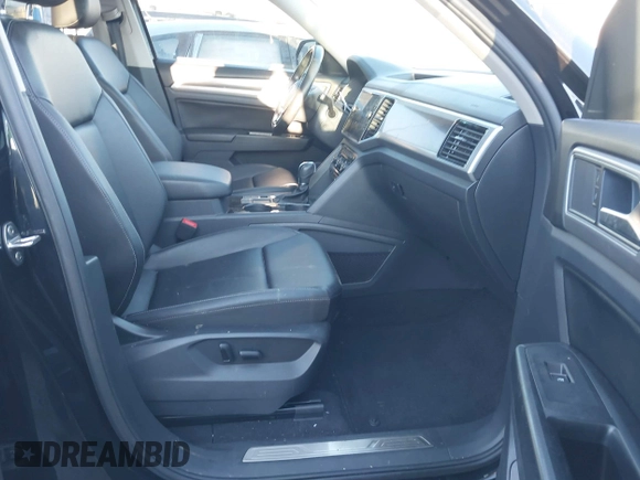 2019 Volkswagen Atlas SEL with VIN 1V2ER2CAXKC547918, listed as a IAAI auction lot 41278157 with 48,175 mi miles and . Bid and sale history available at DreamBid. Image 5.