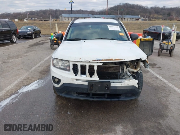 2016 Jeep Compass Sport with VIN 1C4NJDBB5GD804581, listed as a IAAI auction lot 41502976 with 196,351 mi miles and . Bid and sale history available at carsss.com. Image 12.