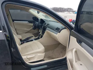 2013 Volkswagen Passat SE w/Sunroof & Nav with VIN 1VWBP7A30DC123501, listed as a IAAI auction lot 41562201 with 170,862 mi miles. Bid and sale history available at carsss.com. Image 5.