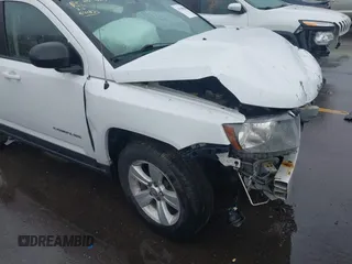2016 Jeep Compass Sport with VIN 1C4NJCBA3GD641835, listed as a IAAI auction lot 41740185 with 138,150 mi miles. Bid and sale history available at carsss.com. Image 6.