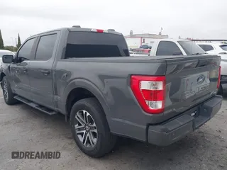 2021 Ford F-150 XL z VIN 1FTEW1CP1MKD41646, wystawiony jako IAAI lot #42174841 z przebiegiem 52 968 mil mil oraz . Historia ofert i sprzedaży dostępna na DreamBid. Obrazek 3.