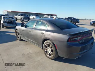 2015 Dodge Charger SXT z VIN 2C3CDXJG1FH746276, wystawiony jako IAAI lot #40925452 z przebiegiem 121 070 mil mil oraz . Historia ofert i sprzedaży dostępna na DreamBid. Obrazek 3.