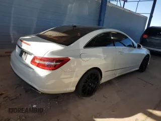 2010 Mercedes-Benz E-Class E 550 with VIN WDDKJ7CB5AF043250, listed as a Copart auction lot 86564364 with 73,564 mi miles and Salvage Title. Bid and sale history available at carsss.com. Image 3.