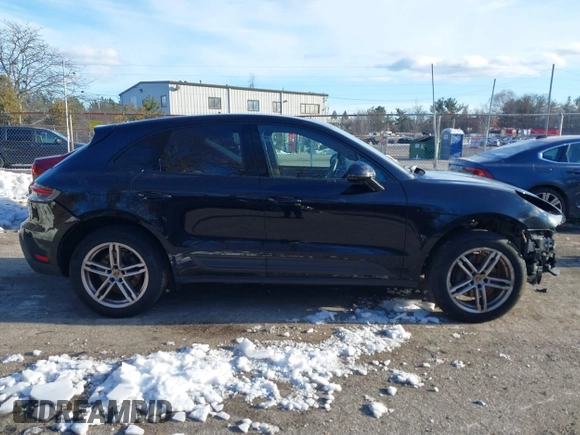 2024 Porsche Macan with VIN WP1AA2A56RLB09824, listed as a IAAI auction lot 41547013 with 10,703 mi miles and . Bid and sale history available at DreamBid. Image 14.