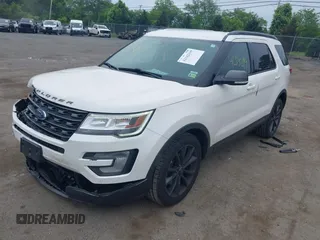 2017 Ford Explorer XLT z VIN 1FM5K8D84HGB85845, wystawiony jako IAAI lot #42342199 z przebiegiem 86 378 mil mil oraz . Historia ofert i sprzedaży dostępna na DreamBid. Obrazek 2.