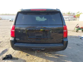 2018 Chevrolet Tahoe LT with VIN 1GNSCBKC1JR365875, listed as a IAAI auction lot 41584072 with 61,957 mi miles. Bid and sale history available at carsss.com. Image 17.