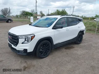 2024 GMC Terrain SLE with VIN 3GKALMEG7RL270873, listed as a IAAI auction lot 41174552 with 15,887 mi miles. Bid and sale history available at carsss.com. Image 17.