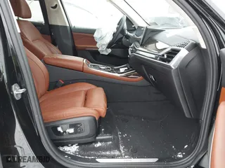 2023 BMW X7 xDrive40i with VIN 5UX23EM02P9P75041, listed as a IAAI auction lot 41563740 with 1 mi miles. Bid and sale history available at carsss.com. Image 5.