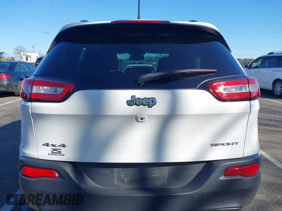 2016 Jeep Cherokee Sport with VIN 1C4PJMASXGW359186, listed as a IAAI auction lot 41930264 with 32,581 mi miles. Bid and sale history available at carsss.com. Image 16.
