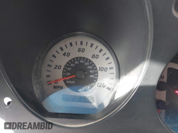 2004 Nissan Frontier XE z VIN 1N6ED27T54C427374, wystawiony jako IAAI lot #41712499 z przebiegiem 218 902 mil mil oraz . Historia ofert i sprzedaży dostępna na DreamBid. Obrazek 7.