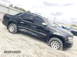 2013 Chevrolet Avalanche LTZ with VIN 3GNMCGE07DG198370, listed as a Copart auction lot 43990185 with 125,944 mi miles and Salvage title. Bid and sale history available at DreamBid. Image 4.