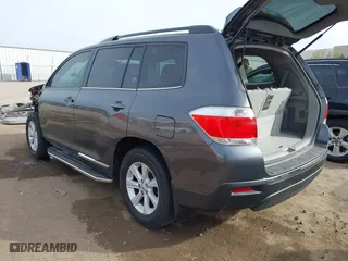 2013 Toyota Highlander with VIN 5TDZK3EH3DS142136, listed as a IAAI auction lot 41801734 with 158,735 mi miles. Bid and sale history available at carsss.com. Image 3.