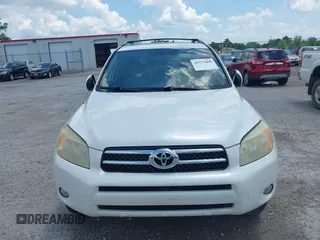 2008 Toyota RAV4 Limited with VIN JTMZD31V585106403, listed as a IAAI auction lot 42575668 with 262,835 mi miles and . Bid and sale history available at DreamBid. Image 6.