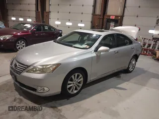 2010 Lexus ES 330 z VIN JTHBK1EG8A2413609, wystawiony jako IAAI lot #39619724 z przebiegiem 90 814 mil mil oraz . Historia ofert i sprzedaży dostępna na DreamBid. Obrazek 2.