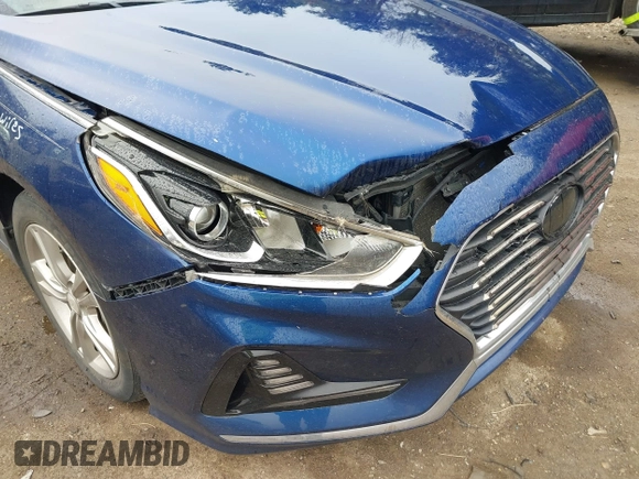 2018 Hyundai Sonata Sport with VIN 5NPE34AF0JH649065, listed as a IAAI auction lot 41882373 with 80,715 mi miles and . Bid and sale history available at carsss.com. Image 6.