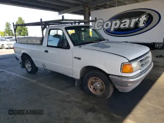 1996 Ford Ranger XL z VIN 1FTCR10A6TUC84491, wystawiony jako Copart lot #58954475 z przebiegiem 218 487 mil mil oraz Czysty tytuł • Clean title. Historia ofert i sprzedaży dostępna na DreamBid. Obrazek 4.