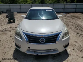 2015 Nissan Altima 2.5 SV with VIN 1N4AL3AP8FC281017, listed as a Copart auction lot 52249875 with 111,140 mi miles and Salvage Title. Bid and sale history available at carsss.com. Image 5.