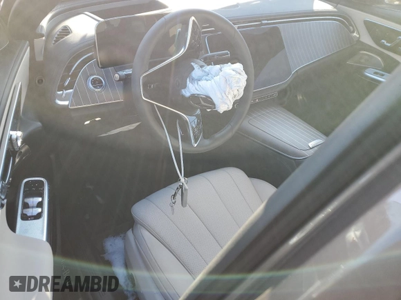 2025 Mercedes-Benz E 350 with VIN W1KLF4HBXSA092469, listed as a Copart auction lot 42213965 with Not Provided miles and Salvage Title. Bid and sale history available at DreamBid. Image 8.