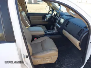 2013 Toyota Sequoia SR5 with VIN 5TDBW5G17DS086641, listed as a IAAI auction lot 41655162 with 210,828 mi miles. Bid and sale history available at carsss.com. Image 5.