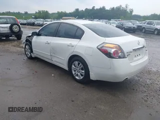 2012 Nissan Altima S z VIN 1N4AL2AP7CN402162, wystawiony jako IAAI lot #42441621 z przebiegiem 121 760 mil mil oraz . Historia ofert i sprzedaży dostępna na DreamBid. Obrazek 3.