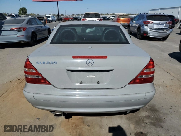 2001 Mercedes-Benz SLK 230 Kompressor with VIN WDBKK49F61F187940, listed as a Copart auction lot 76110434 with 95,053 mi miles and Clean Title. Bid and sale history available at DreamBid. Image 8.