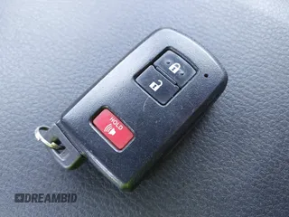 2020 Toyota Tacoma SR5 z VIN 3TMCZ5AN5LM337632, wystawiony jako IAAI lot #42203628 z przebiegiem 39 831 mil mil oraz . Historia ofert i sprzedaży dostępna na DreamBid. Obrazek 11.