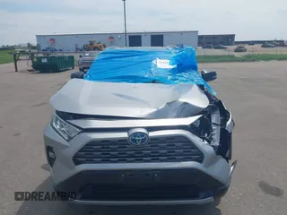 2020 Toyota RAV4 Hybrid XSE с VIN 2T3EWRFV8LW049670, выставлен на аукционе IAAI как лот 42432158 с пробегом 144 118 миль миль и . История ставок и продаж доступна на DreamBid. Изображение 12.