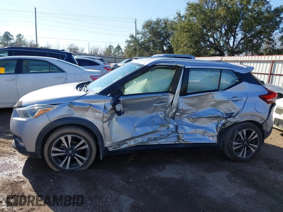 2019 Nissan Kicks S with VIN 3N1CP5CU8KL544677, listed as a IAAI auction lot 41654616 with 130,056 mi miles and . Bid and sale history available at carsss.com. Image 14.